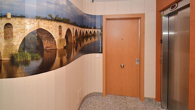 Apartamentos Turisticos Dormi2 Zamora Eksteriør billede